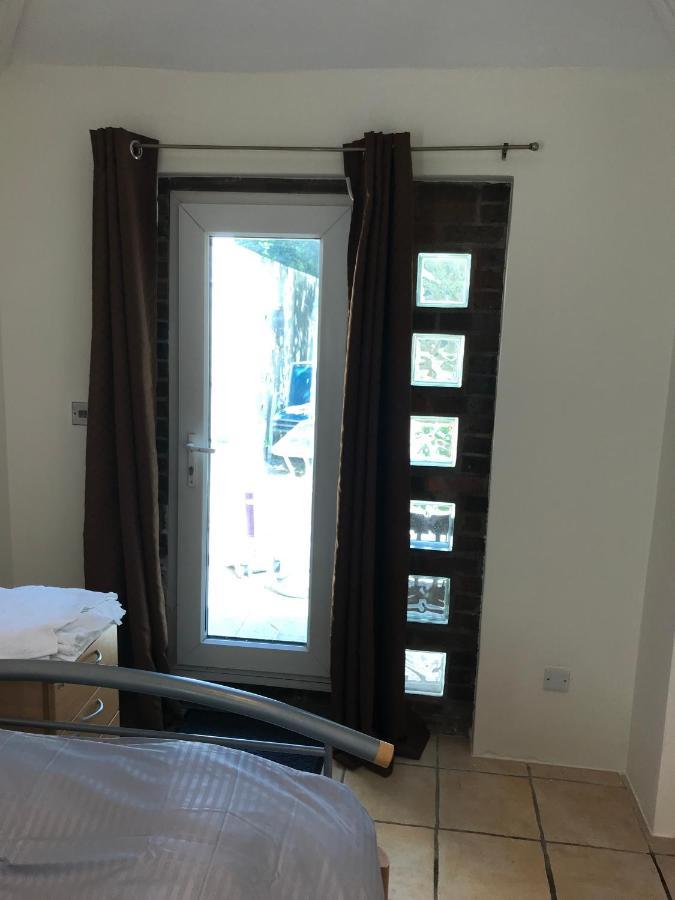 Self Contained Annex Villa บอร์นมัธ ภายนอก รูปภาพ
